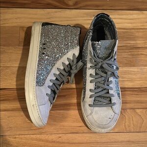 P448 high top glitter sneakers